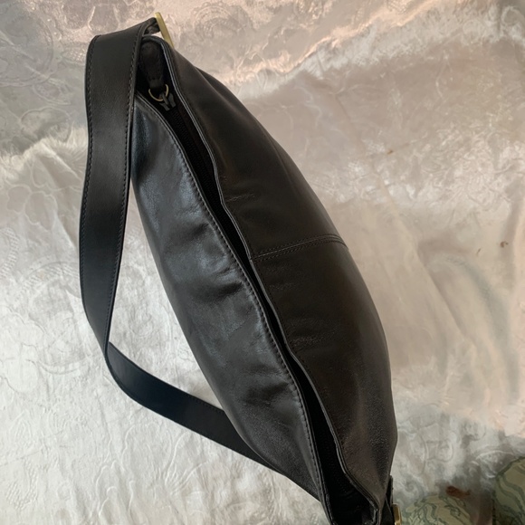 Liz Claiborne Genuine Leather bag - Picture 5 of 10